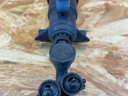 Used Headlight washer VW GOLF IV (1J1) 1.6 FSI (110 hp) 33118341