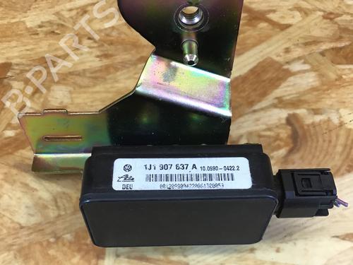 Elektronisk modul VW GOLF IV (1J1) 1.4 16V (75 hp) 27986788