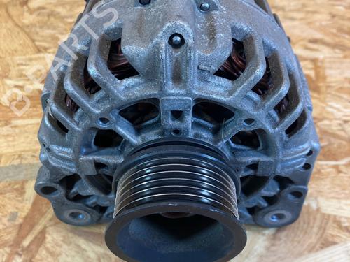 Used Alternator VW GOLF IV (1J1) 1.6 (100 hp) 32476058