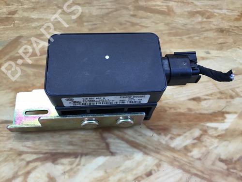 Used Electronic module VW GOLF IV (1J1) 1.4 16V (75 hp) 30182871