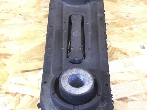 engine-mount-dacia-sandero-16-bs0d-bs0b-bs0f-bs0h-dacia-8200575641-2008-9854261 main image