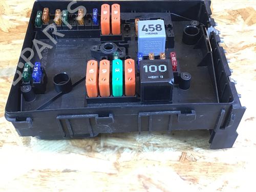 Zekeringkast VW TOURAN (1T1, 1T2) 1.6 (102 hp) 29864456