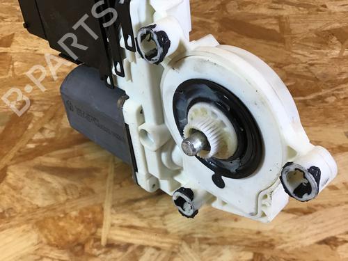 Vindusheismotor venstre foran VW GOLF IV (1J1) 1.6 16V | BP29833550E21 