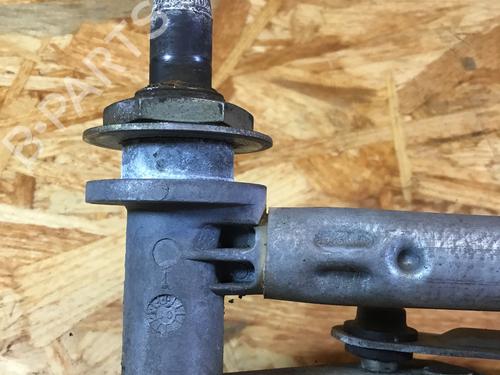 Tringlerie essuie-glace avant RENAULT SCÉNIC I MPV (JA0/1_, FA0_) 1.6 (JA00, JA16, JA15, JA19, JA1V, JA2B, JA2C, JA0B,... | BP29923562C83