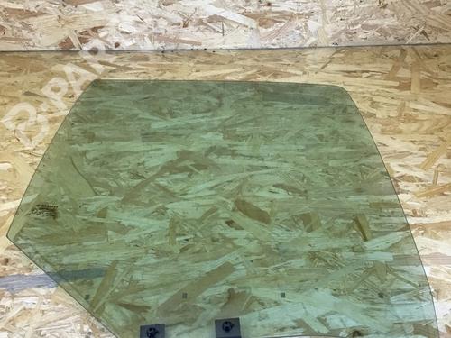 Used Rear right door window Rear right door window RENAULT CLIO II (BB_, CB_) 1.4 (B/CB0C, B/CB0S) (75 hp) 8890392 8890392