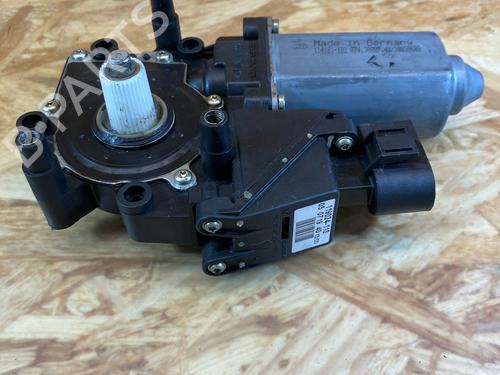 Used Left front window motor Left front window motor AUDI A3 (8L1) 1.6 (101 hp) 33556320 33556320