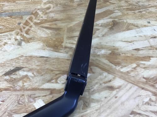 Used Front windshield wiper arm VW GOLF IV (1J1) 1.4 16V (75 hp) 16421980