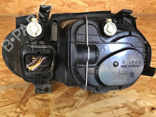 Right headlight VW GOLF IV (1J1) 1.4 16V | BP30182866C29