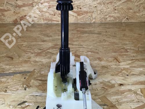 Used Automatic gearbox selector TOYOTA IQ (_J1_) 1.4 D-4D (NUJ10_, NUJ10R) (90 hp) 8052930