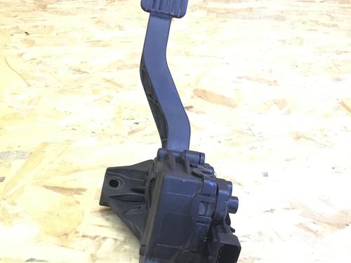 pedal-smart-forfour-454-15-cdi-454001-smart-a4543000104-2004-2005-2006-9455342 main image