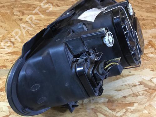 Right headlight VW GOLF IV (1J1) 1.6 16V | BP29833548C29 
