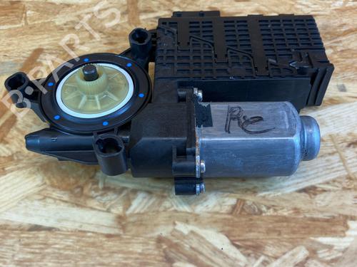 Used Right front window motor CITROËN C4 Picasso I MPV (UD_) 1.6 HDi (109 hp) 32998160