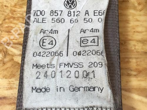 Sikkerhedssele bag midten VW TRANSPORTER T4 Bus (70B, 70C, 7DB, 7DK, 70J, 70K, 7DC, 7DJ) 2.5 TDI | BP28302089I27 