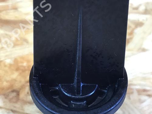 Used Lamp holder VW GOLF V (1K1) 1.6 (102 hp) 28679905