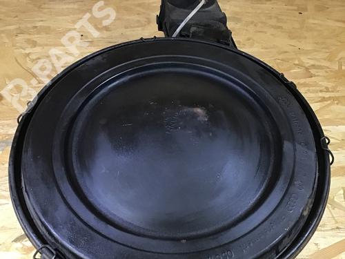 Used Air filter box Air filter box VW POLO Coupe (86C, 80) 1.0 (45 hp) 8127744 8127744