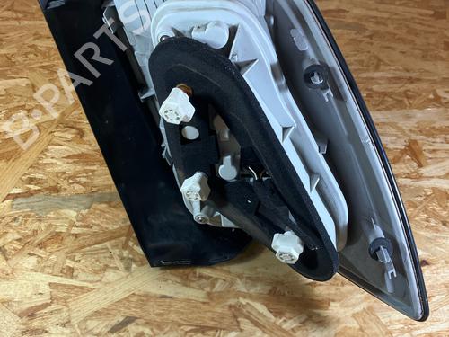 Right taillight OPEL ASTRA H Estate (A04) 1.9 CDTI 16V (L35) | BP32476075C35
