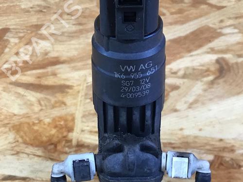 Used Washer pump VW GOLF V Variant (1K5) 1.4 TSI (140 hp) 31921871