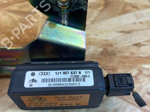 Electronic module VW GOLF IV Variant (1J5) 2.0 | BP33397233M83 - Image 2