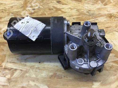 Used Front wiper motor VW GOLF IV (1J1) 1.4 16V (75 hp) 10722371