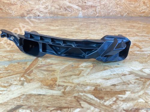 Używane Mocowanie zderzaka przedniego VW GOLF V (1K1) 2.0 FSI (150 hp) 32367458