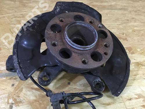 Used Right front steering knuckle MERCEDES-BENZ A-CLASS (W168) A 170 CDI (168.009, 168.109) (95 hp) 8176767