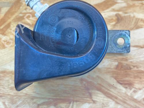 Clacson RENAULT CLIO III (BR0/1, CR0/1) 1.2 16V (BR0R, BR1D, BR1L, CR0R) (65 hp) 32371004