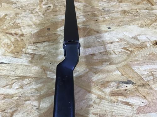 Used Front windshield wiper arm VW GOLF IV (1J1) 1.4 16V (75 hp) 14599384