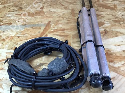 Ammortizzatore portellone posteriore OPEL TIGRA TwinTop (X04) 1.4 (R97) (90 hp) 31337190