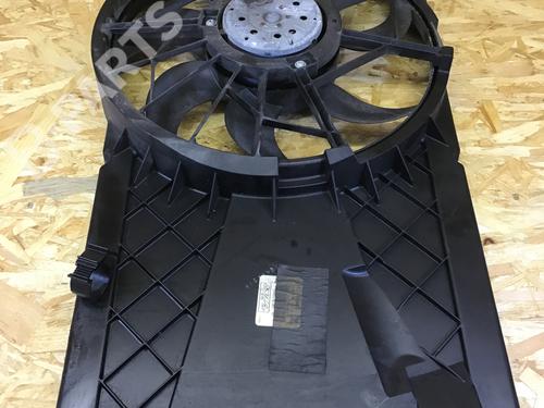 radiator-fan-ford-c-max-dm2-16-tdci-ford-3m5h8c607rh-2007-2008-2009-2010-9857840 main image