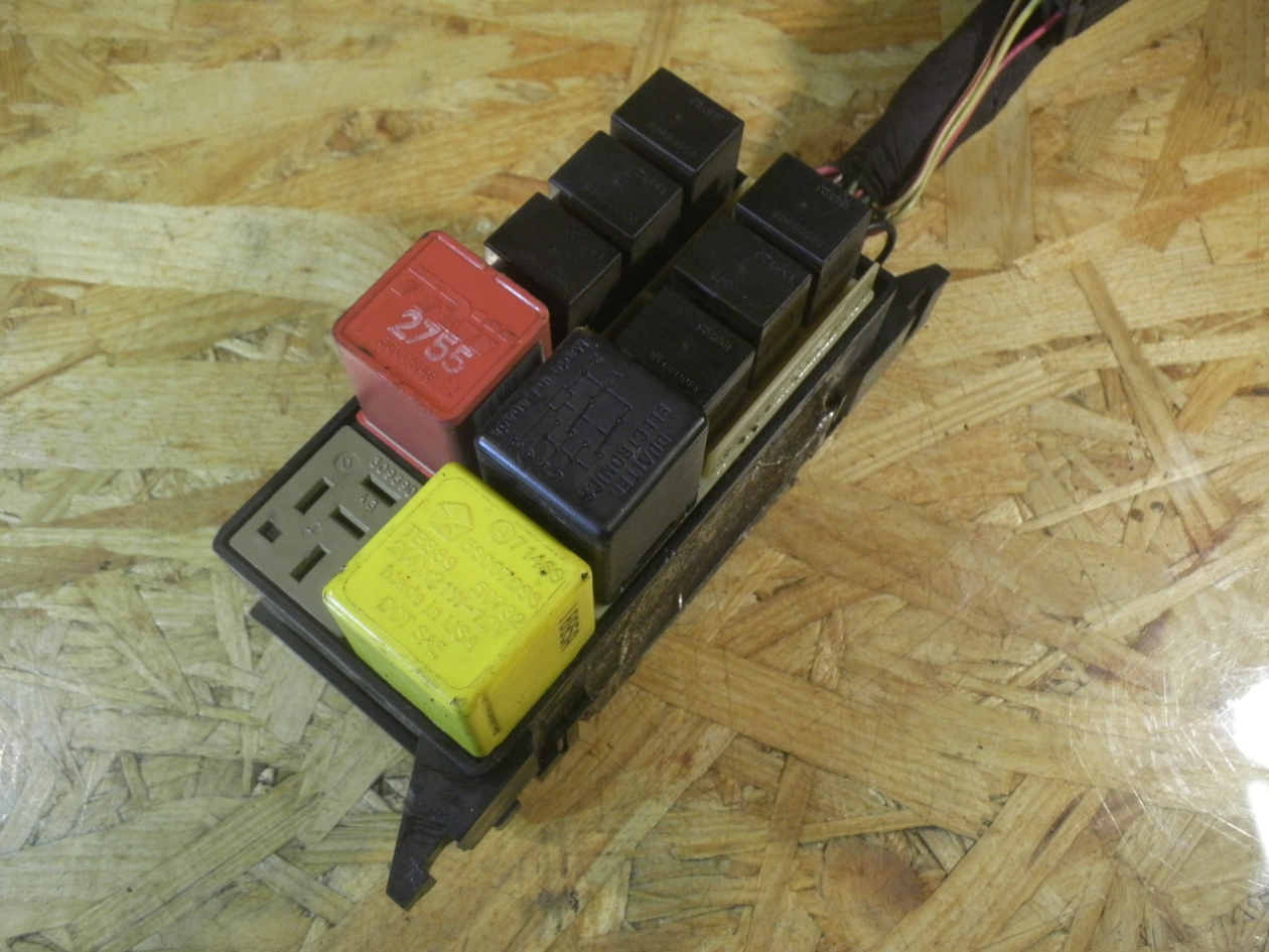 Boîte à Fusibles JEEP CHEROKEE (XJ) 2.5 TD 4x4 BParts