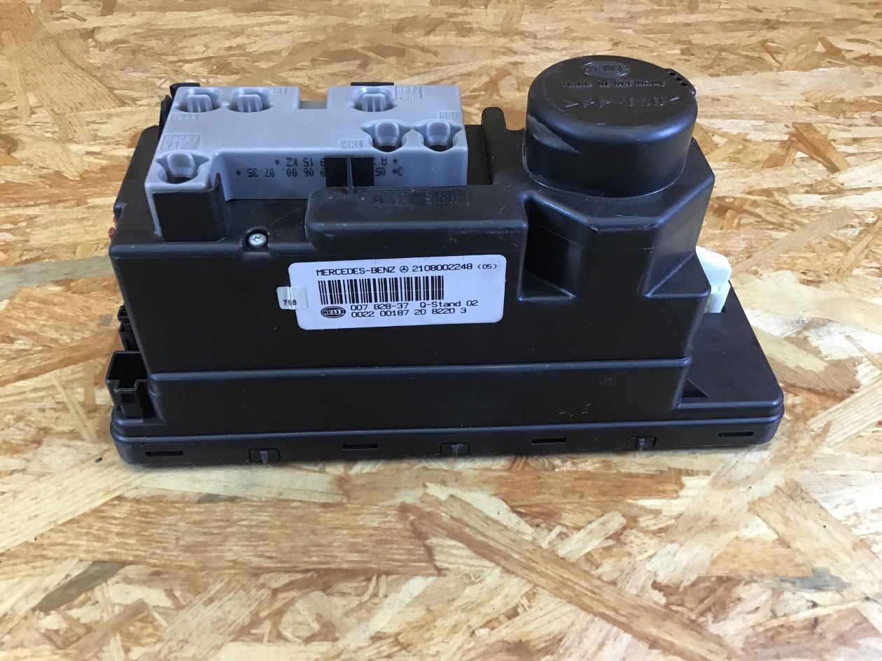 『・・・』 Compressor do fecho central MERCEDES-BENZ C-CLASS T-Model