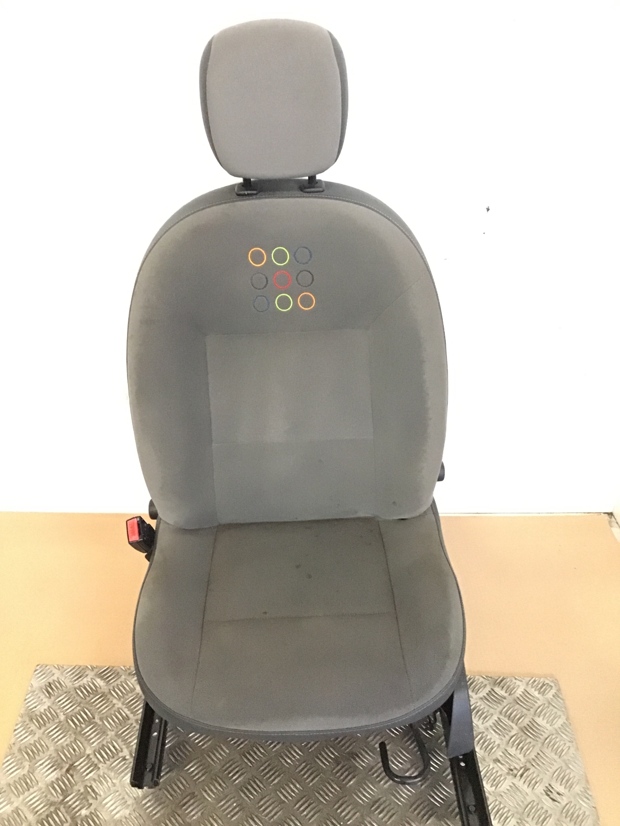 Siège Avant Gauche Renault Twingo – Réf. 873203887R | Occasion | Blanc QNJ