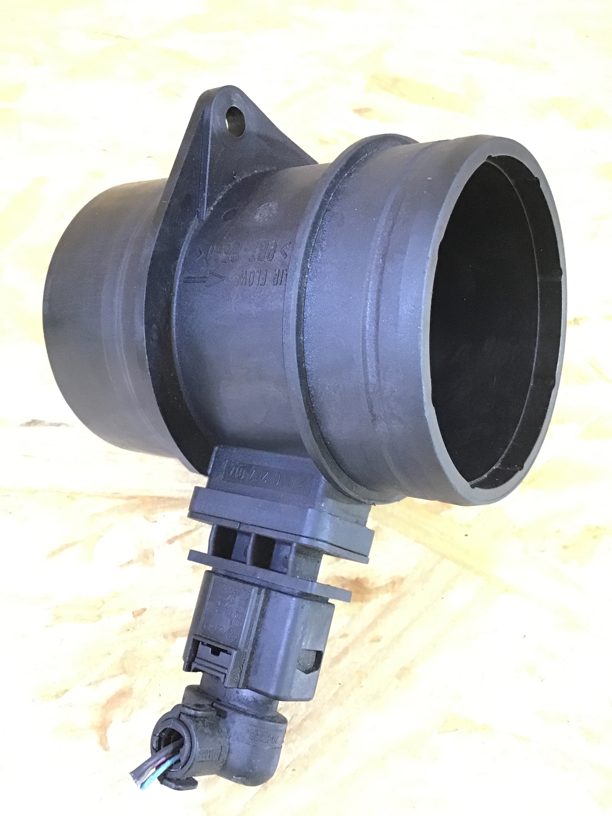 Mass air flow sensor AUDI A4 B8 Avant (8K5) 2.0 TDI 8127754 BParts