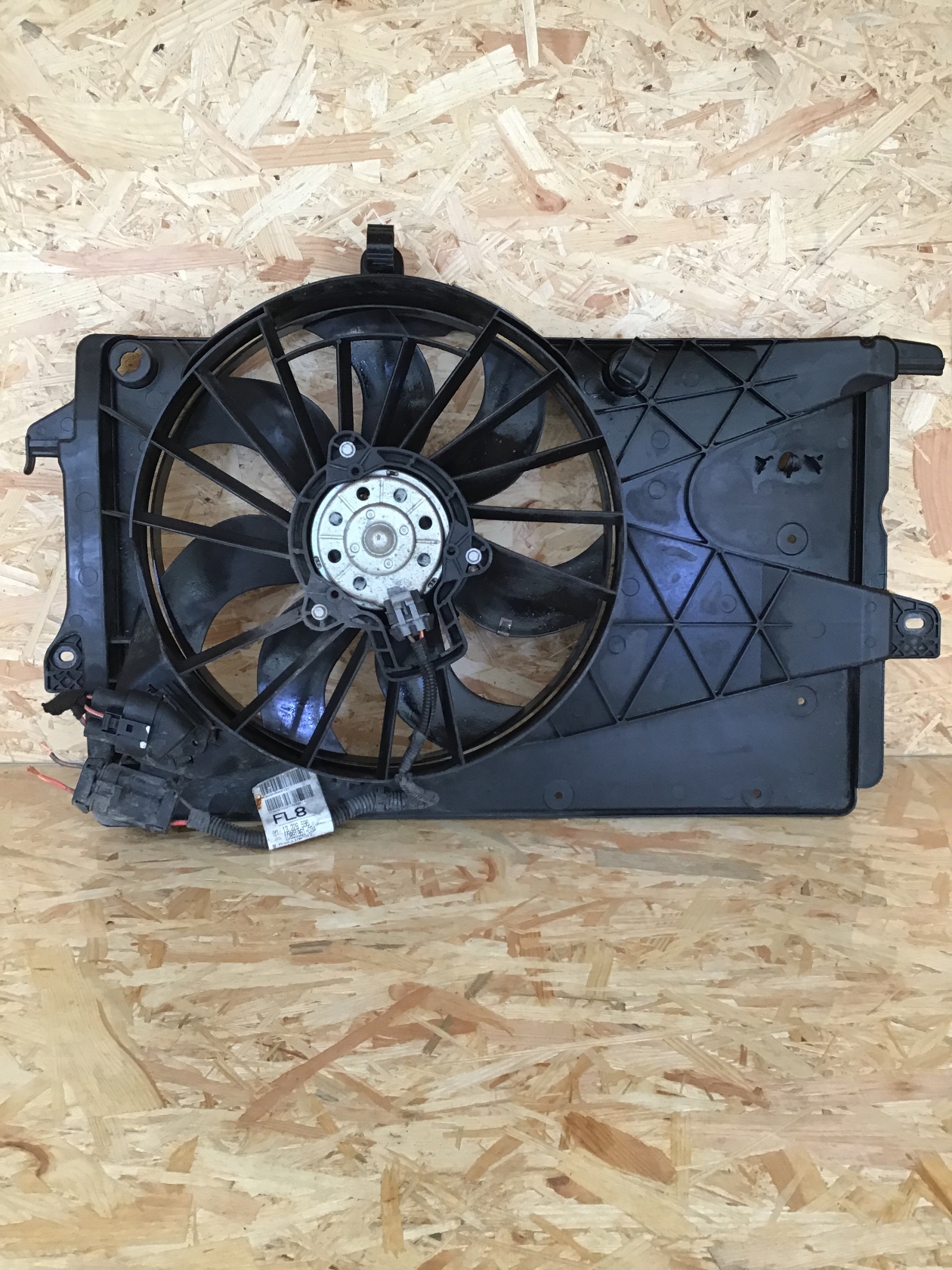 Radiator fan OPEL MERIVA A MPV (X03) 1.6 (E75) 8300773 | B-Parts