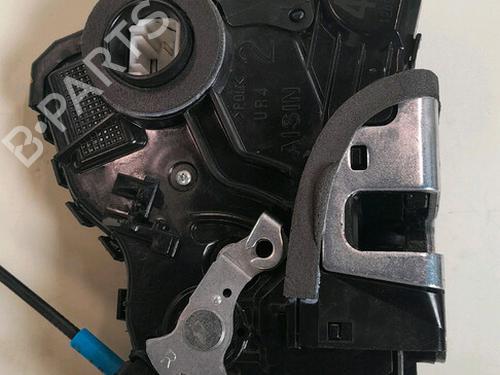 front-right-lock-toyota-auris-estate-_e18_-2013-2014-2015-2016-2017-2018-34491326 main image