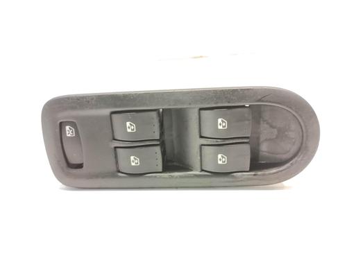 Used Left front window switch RENAULT SCÉNIC II (JM0/1_) [2003-2010]  18701503