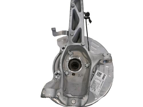 Left front steering knuckle TESLA MODEL Y (5YJY) Long Range All-wheel Drive | BP21174227M25 