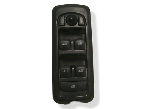 Used Left front window switch LAND ROVER DISCOVERY V (L462) 3.0 D 4x4 (211 hp) 22916947