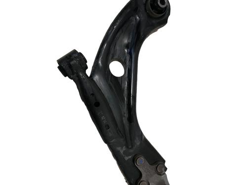 Used Right front suspension arm Right front suspension arm PEUGEOT 3008 II SUV (MC_, MR_, MJ_, M4_) 1.2 THP/ PureTech 130 (MRHNSM, MRHNSU, MRHNSJ, MRHNYW,... (131 hp) 37234885 37234885