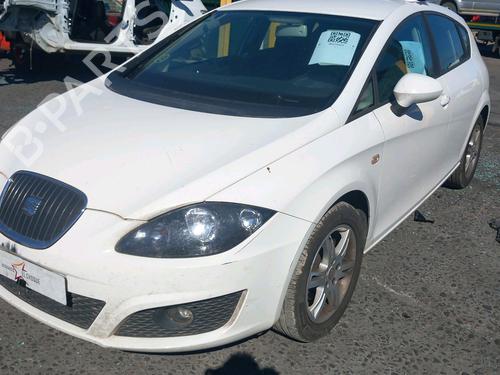 Left tailgate light SEAT LEON (1P1) 1.6 TDI | BP33980392C79  - Image 8