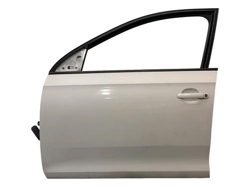Used Left front door Left front door SKODA RAPID Spaceback (NH1) 1.6 TDI (105 hp) 34551422 34551422