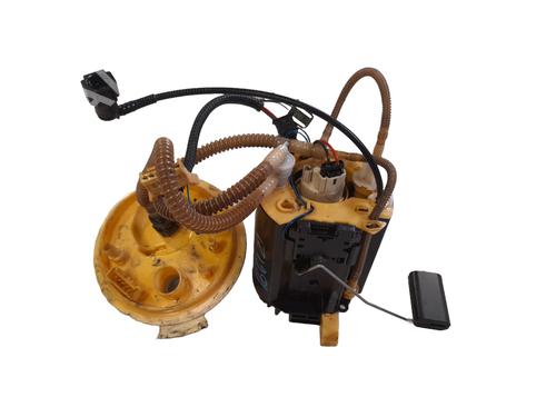 Used Fuel pump Fuel pump LAND ROVER DISCOVERY IV (L319) 3.0 SDV6 4x4 (256 hp) 35733974 35733974