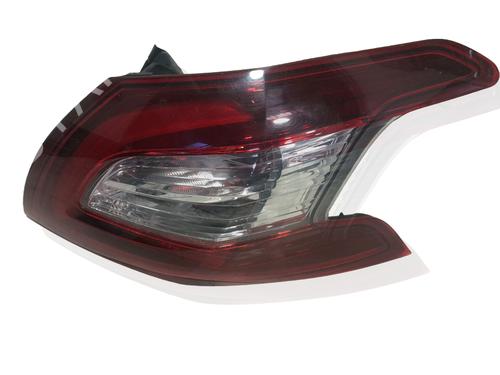 Højre baglygte PEUGEOT 308 II (LB_, LP_, LW_, LH_, L3_) 1.6 HDi 100 (99 hp) 25605507