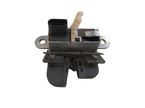 Bakluke lås Bakluke lås SEAT IBIZA IV (6J5, 6P1) 1.2 (70 hp) 36235060 36235060