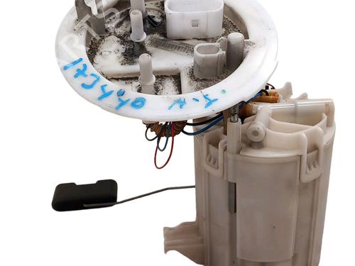 Used Fuel pump Fuel pump AUDI A4 B8 (8K2) 2.0 TDI (143 hp) 35735903 35735903