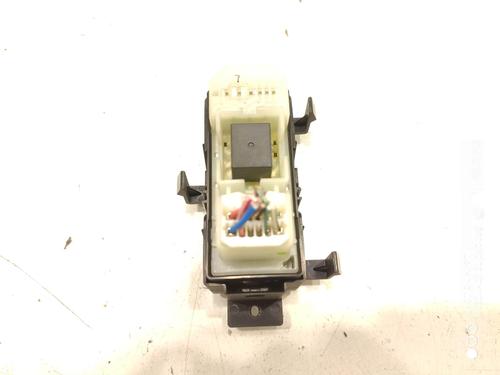 Used Switch Switch LEXUS IS II (_E2_) 220d (ALE20) (177 hp) 40512127 40512127