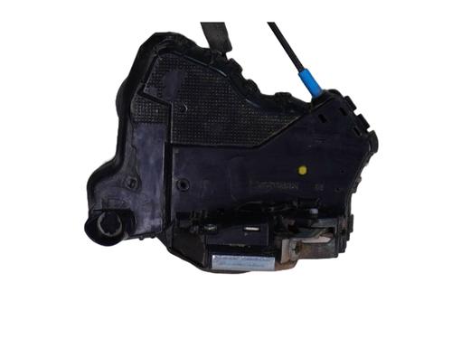 front-left-lock-toyota-land-cruiser-prado-_j15_-2009-34464582 main image