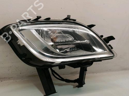 Used Right front fog light Right front fog light OPEL ASTRA J Sports Tourer (P10) 1.7 CDTI (35) (125 hp) 33404038 33404038