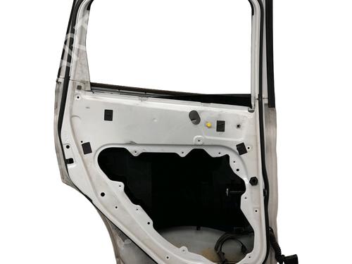 Left rear door FORD KUGA I 2.0 TDCi | BP28066446C4