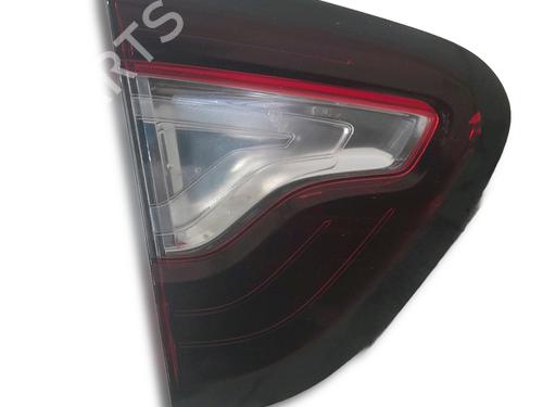 left-tailgate-light-renault-captur-i-j5_-h5_-2013-33407731 main image